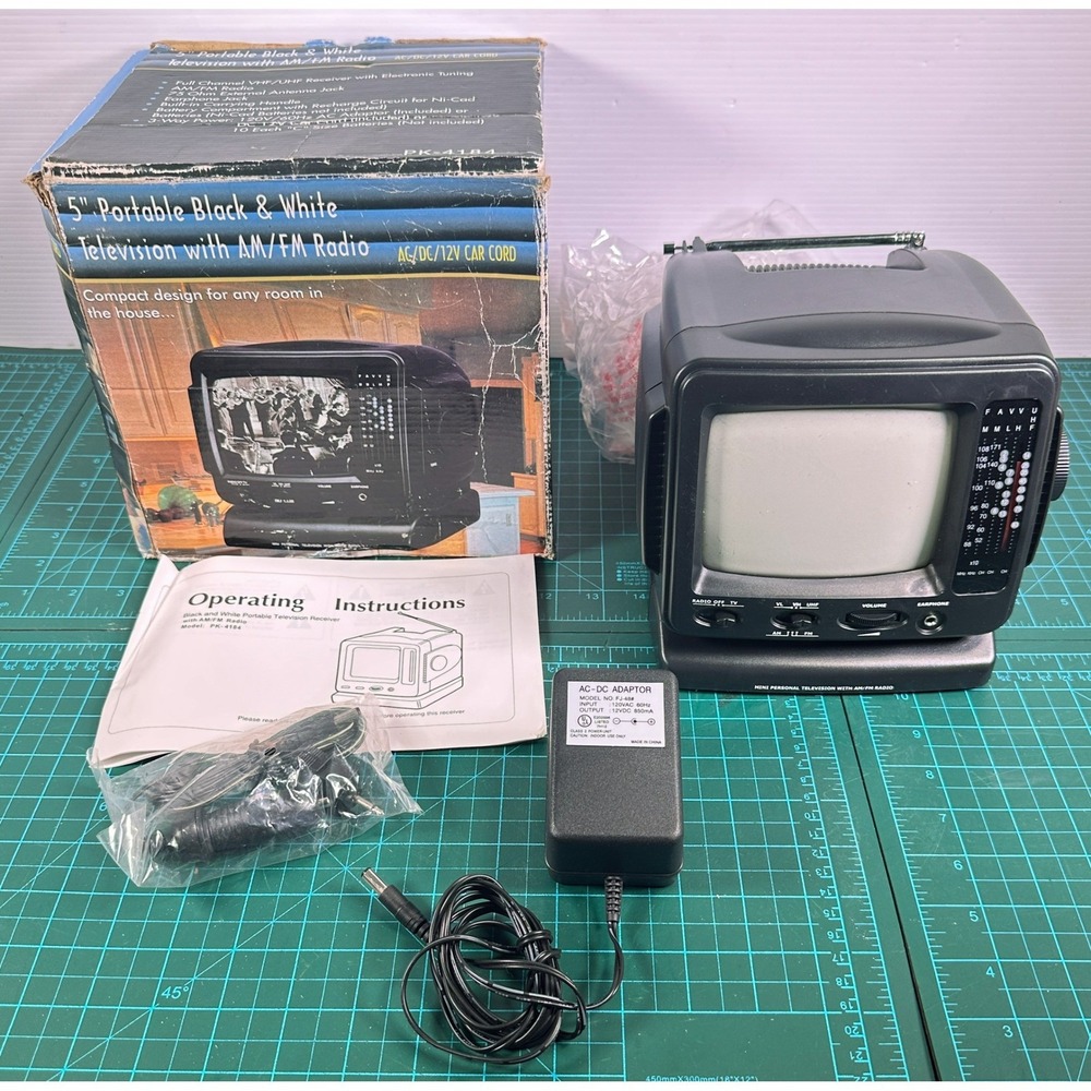 Vintage 5" Portable Black & White TV AM/FM Radio PK-4184 Retro Gaming Prop Boxed - Picture 2 of 12